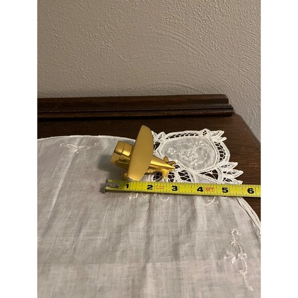 Miniature Airplane Novelty Clock - Picture 3 of 5